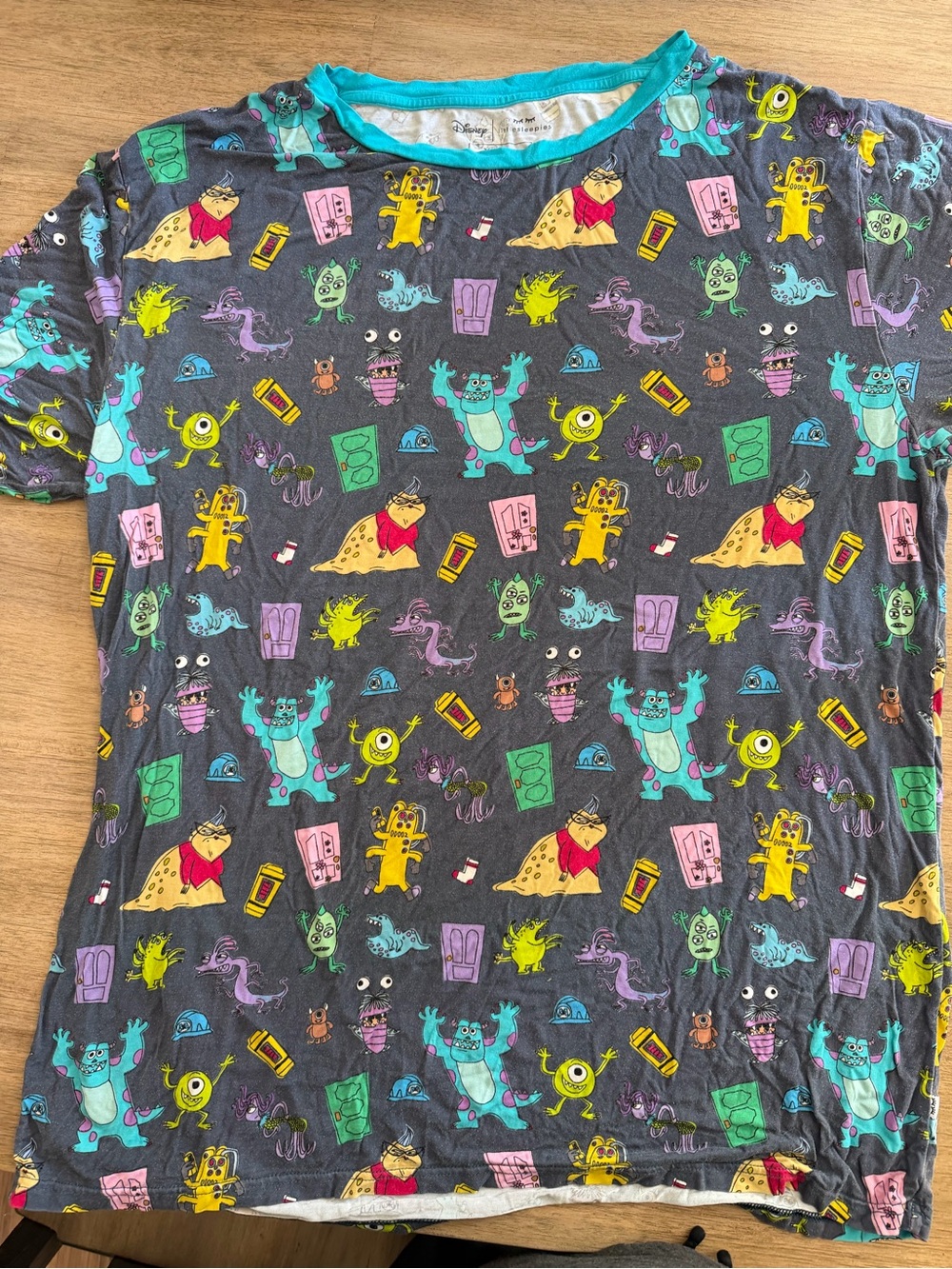LITTLE SLEEPIES MONSTERS INC SHIRT XL
